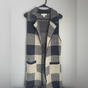 Long checkered sweater vest
